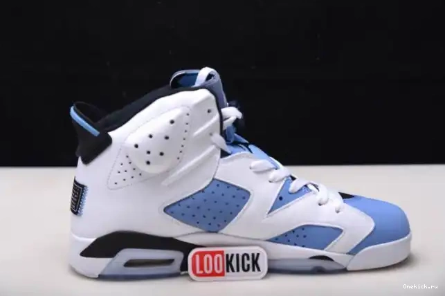 One Kick CT8529-410 Jordan UNC Air 6 0626